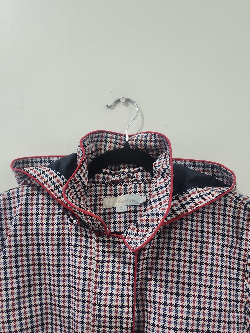 Boden Anya Waterproof Mac - Picture 3 of 14